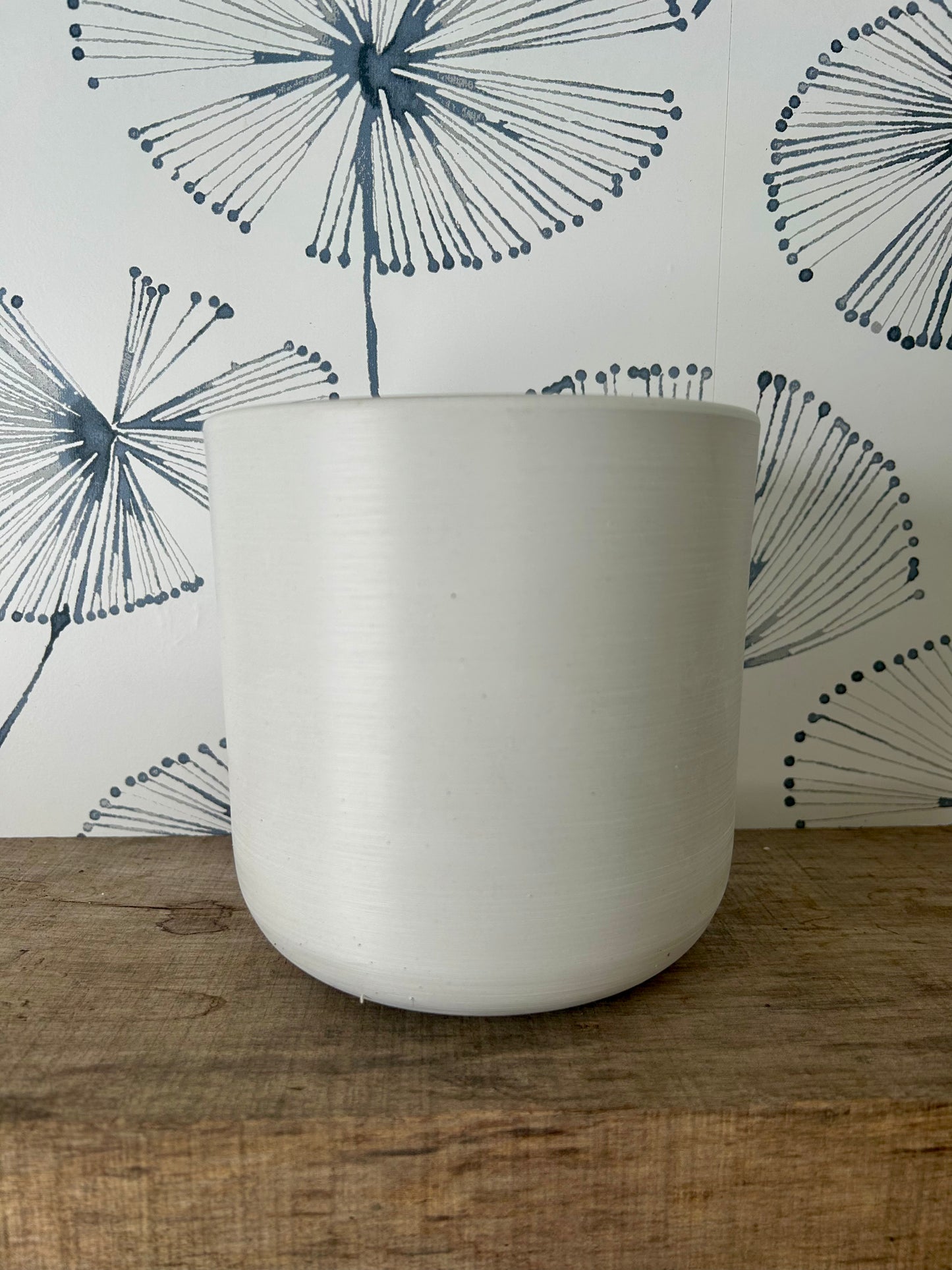 Plant pot cover “White stone”