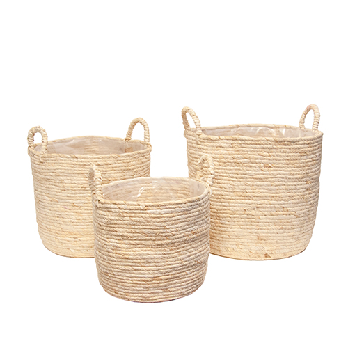 Seagrass baskets with liner